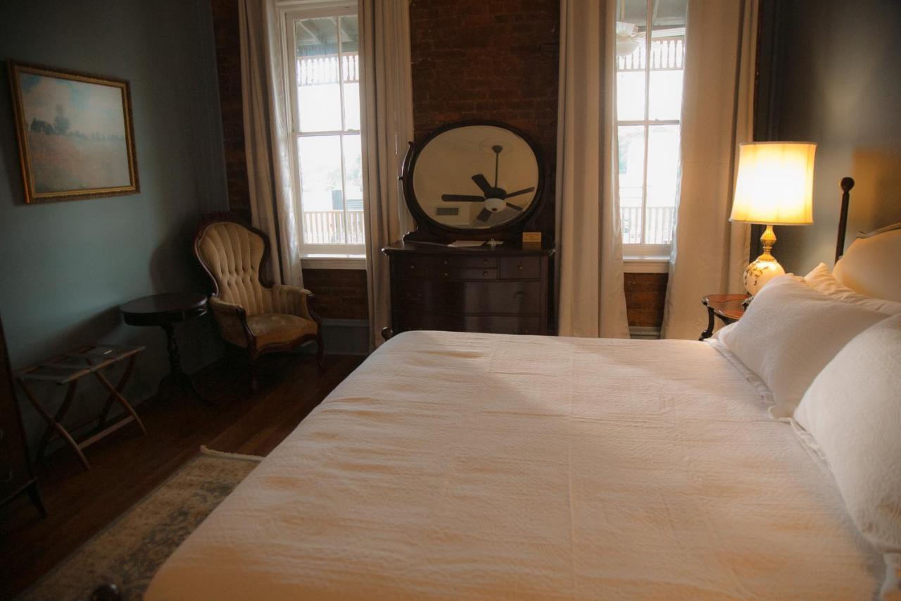The Grand Hotel 2*